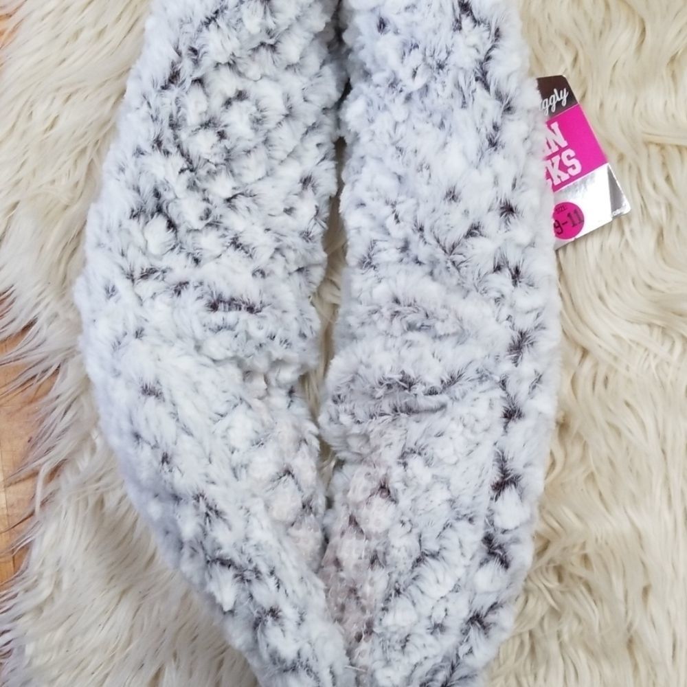 Super comfy socks size 9-11 NWT - Picture 6 of 7